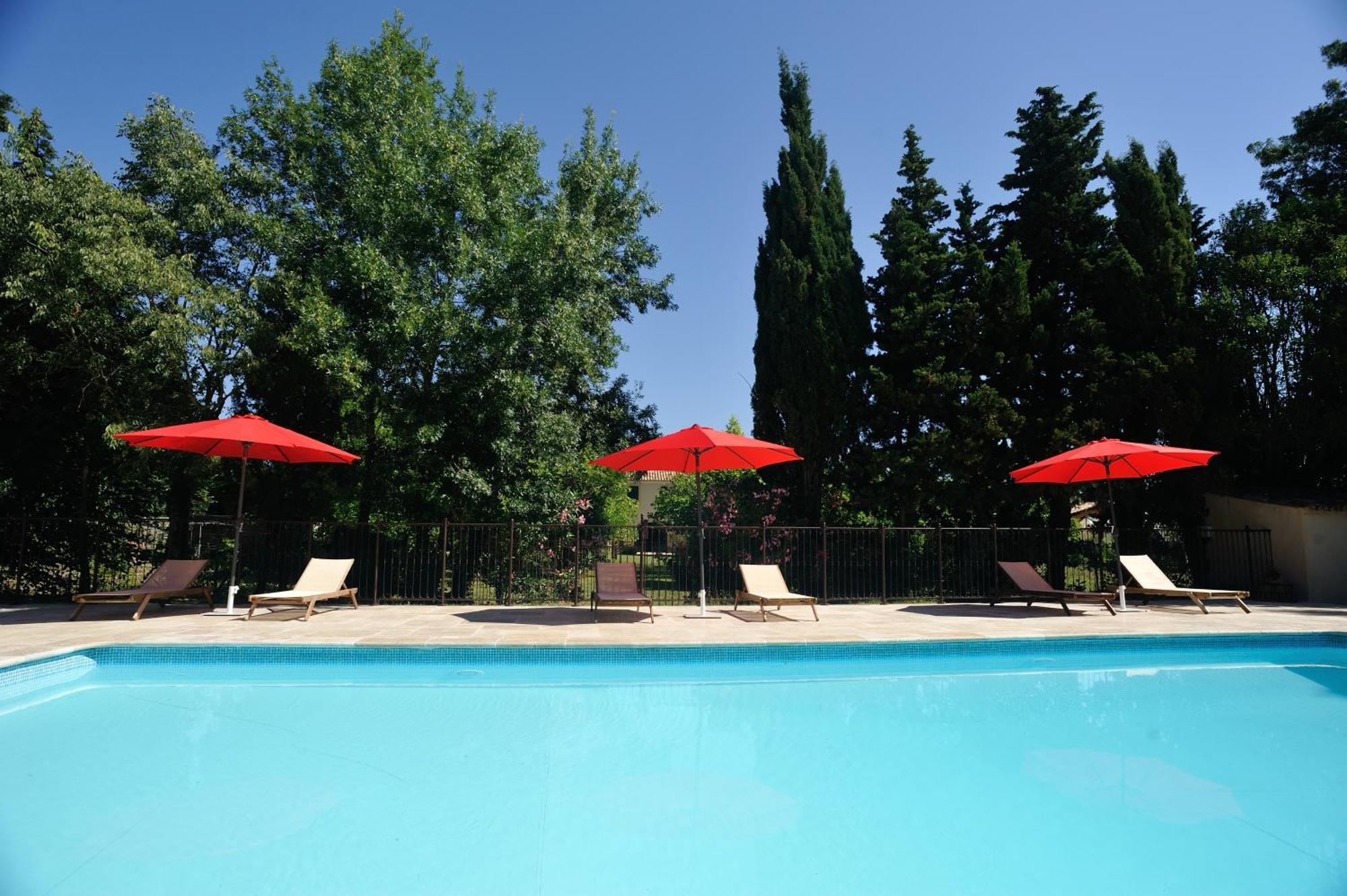 Gites Domaine Des Machottes Grans Exterior foto