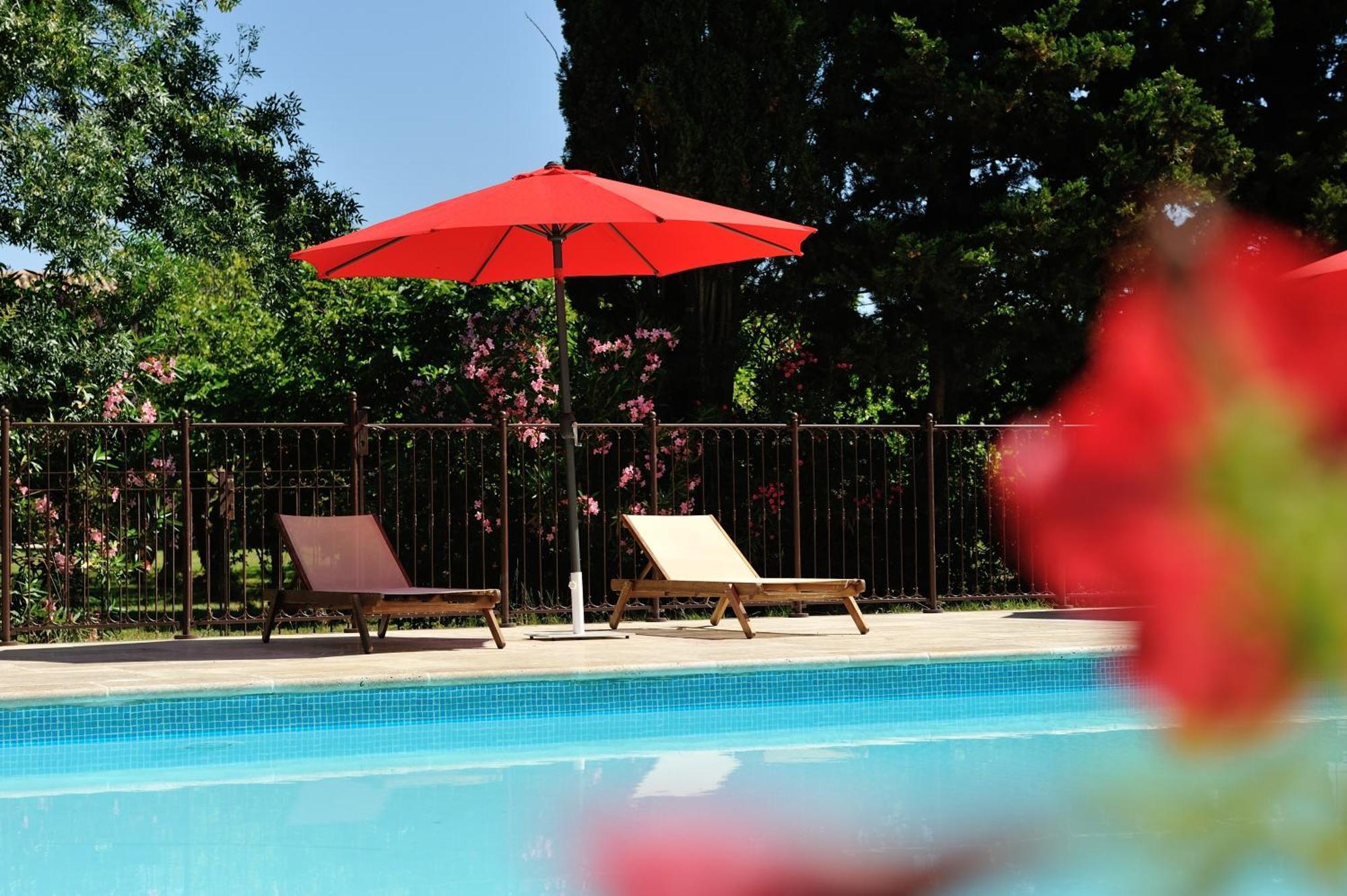 Gites Domaine Des Machottes Grans Exterior foto